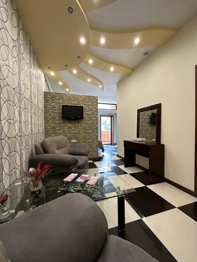 Royal Plus Hotel Jerevan Exteriér fotografie