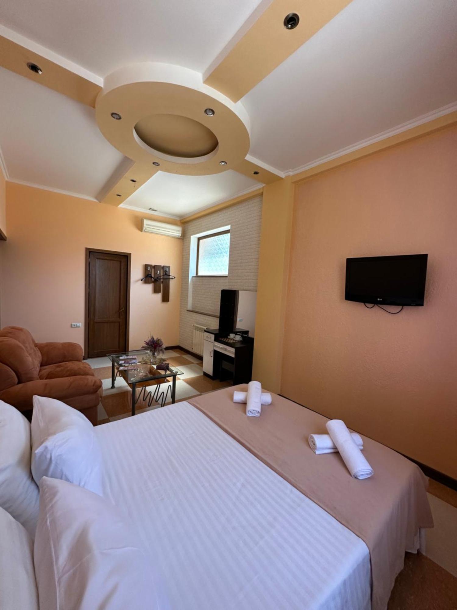Royal Plus Hotel Jerevan Exteriér fotografie